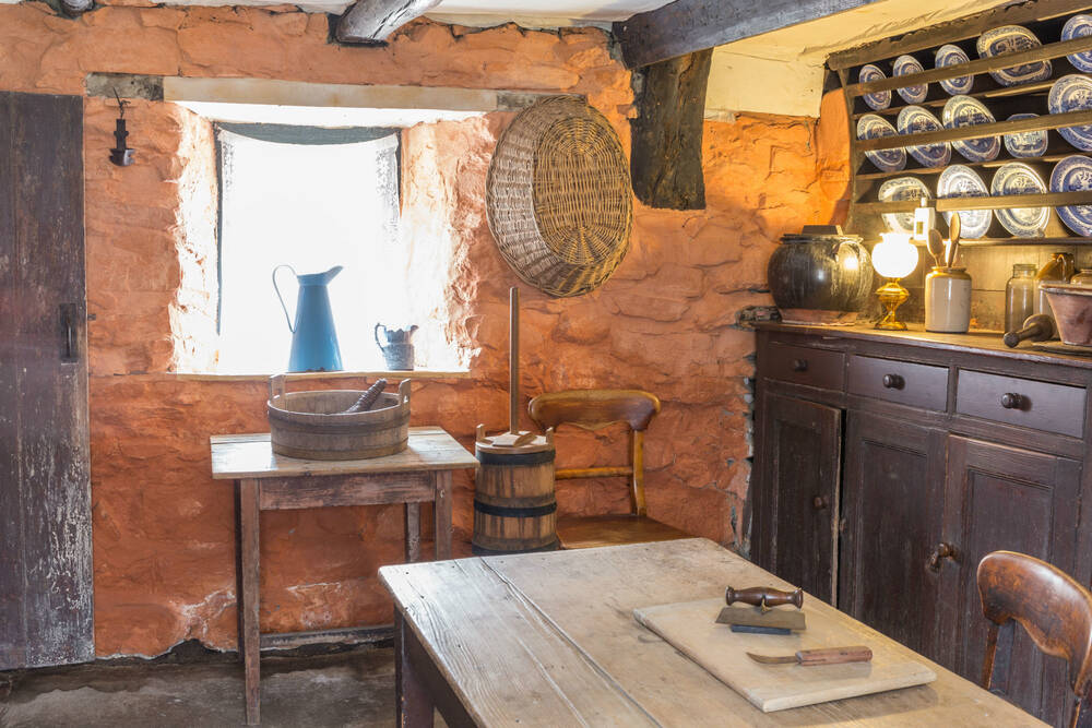 The kitchen in Moirlanich Longhouse