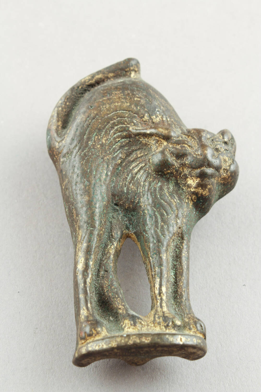 Cat-shaped brass doorknocker