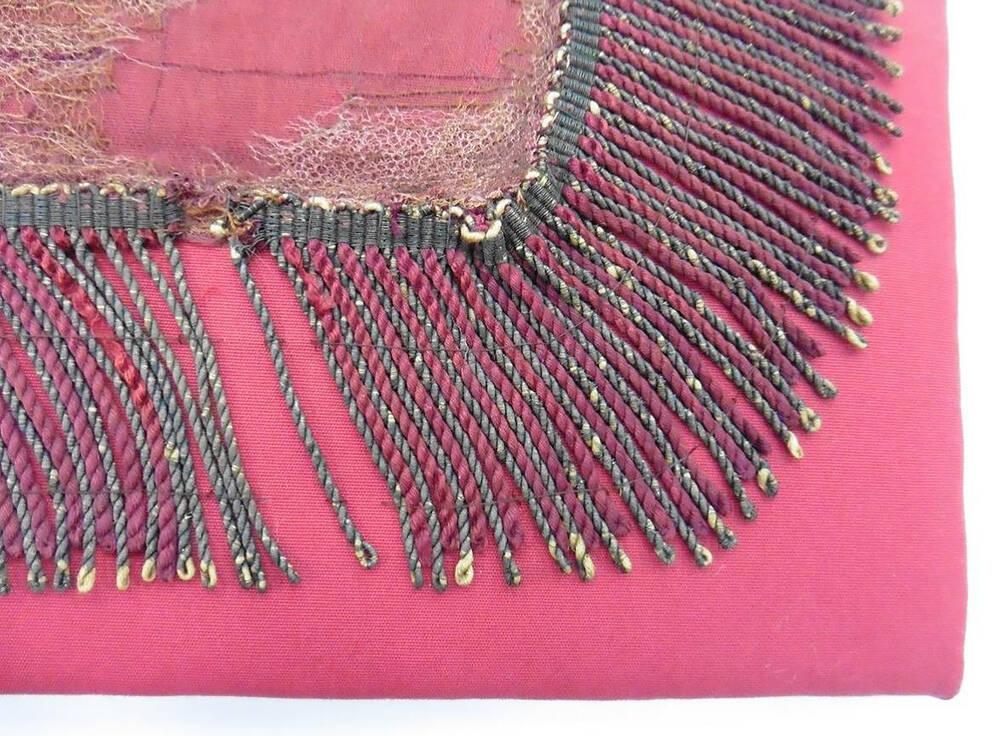 Image of the fringing and final stitching